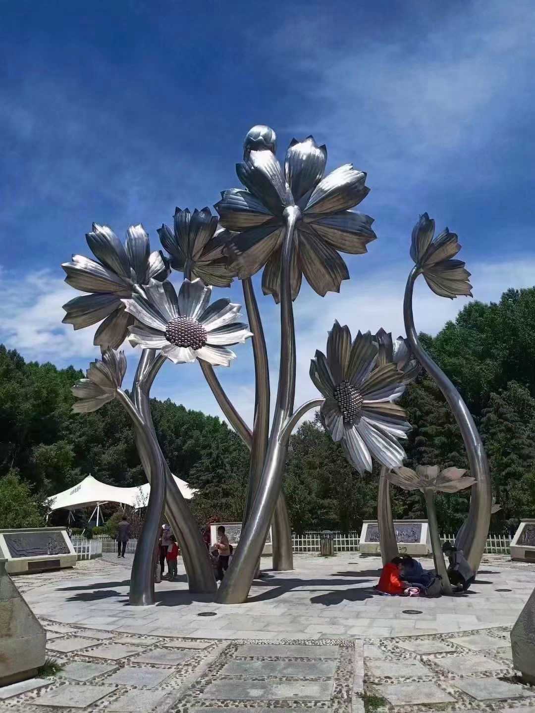 Outdoor Giant Metal Flower Sculpture for sale