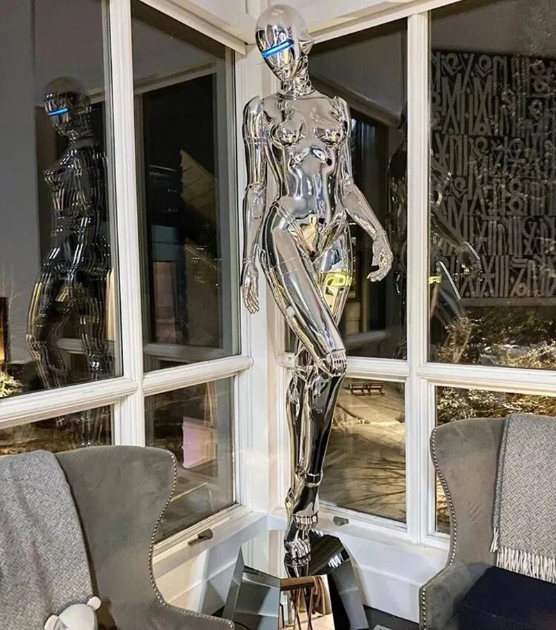 life size robot